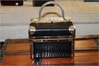 Borsa Bella Italy box purse train case handbag
