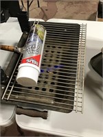 Tail gating grill & grill cleaner