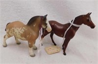 2 Breyer Stablemates horses: Swaps bay 1995 -