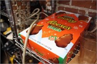 IN DATE REESE'S TREES