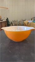 Pyrex Orange 1 1/2 Qt Bowl