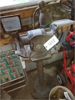 DUAL BENCH GRINDER ON STAND