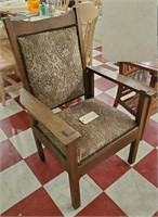 Old mission oak chair Stickley Limbert style