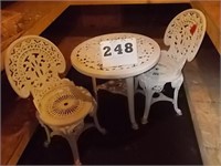 2 White Chairs and Table (plastic)