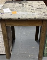 Vintage entry way stand; 24x24x30