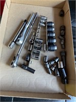 Assorted craftsman sockets w wrenches