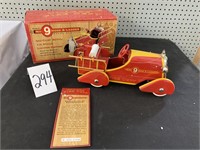 NO.9 HOOK AND LADDER DIE CAST