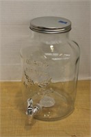 BETTER HOMES & GARDEN GLASS BEVERAGE DISPENSER