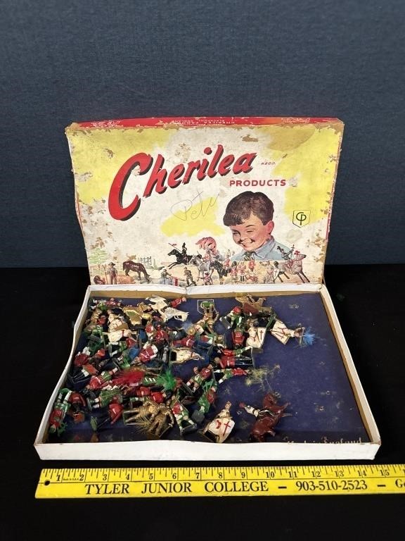 1969 Cherilea Lead Metal Soldiers in Box