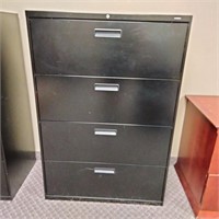 4 Drawer Metal File Cabinet        (R# 205)