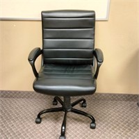 Black Office Chair      (R# 205)