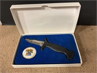 Kentucky 1998 championship knife and pin