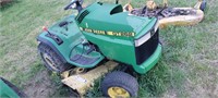Durand MI - John Deere GT262 Lawn tractor 48" dec