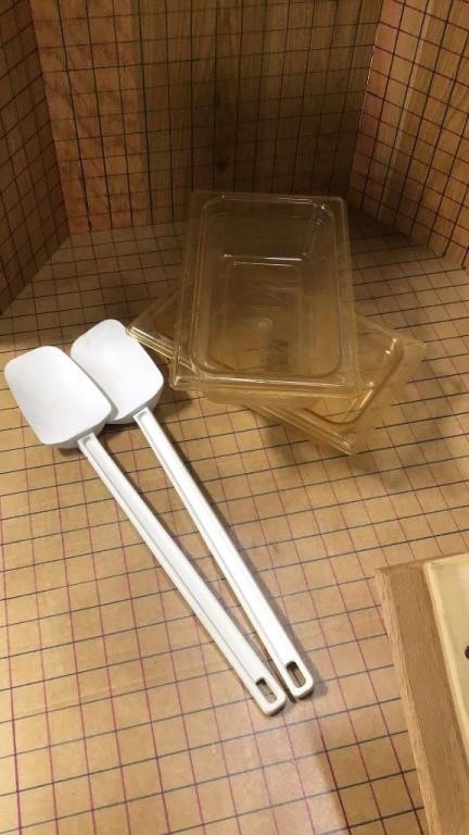 Spatulas and plastic containers