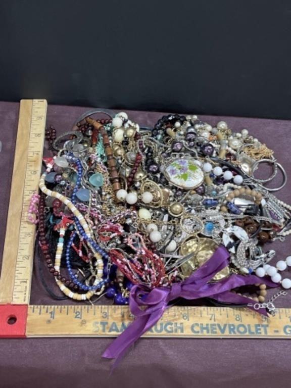 Mixed wearable jewelry lot vintage newer