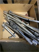 Various 3/4" drive extensions, hammer