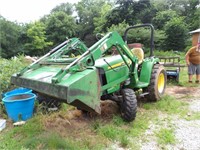 2015 John Deere 3032E loader tractor