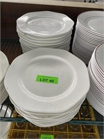 LOT: 9 1/2" Hexagonal Dinner Plate