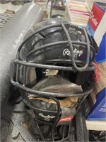 CATCHERS HELMET