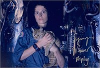 Autograph Alien Photo