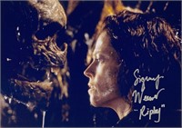 Autograph Alien Photo