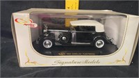 Signature diecast 1:32 1933 Cadillac Fleetwood