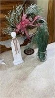 Decorative wreath stand 24in, wooden Angel, faux