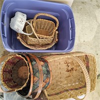 TOTE OF BASKETS