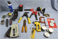 25- PIECE HANDYMAN TOOLS & MORE LOT