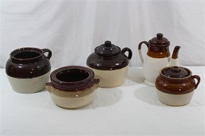 Vtg Ceramic Bean Pots & Teapot