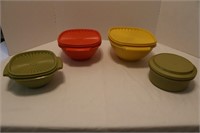 4 Tupperware Bowls with lids