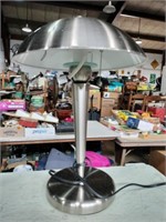 Silvertone lamp