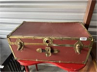 Vintage Red Trunk U232