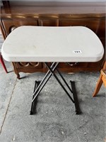 Small Folding Table U232