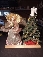2 Piece Auction Lot. Christmas Tree and Angel