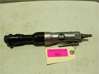 Central pneumatic 3/8" air ratchet, works