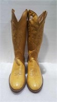 Size 12 B cowboy boots