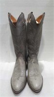 Size 12 B cowboy boots