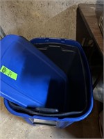 40 Gal Tote w/Lid & 29 Gal Tote w/Lid