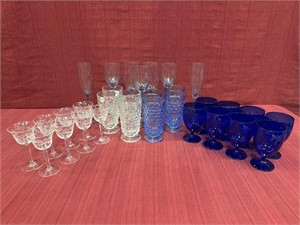 Drinking Glasses Lot: 4 clear Fostoria Glasses; 4