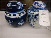 Two blue and white Chinese tea jars.