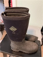 Chore Muck Boots
Men7/7.5 women’s 8/8.5