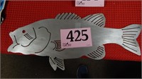 METAL FISH PLAQUE 19 IN