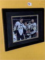 TEAM PHOTO 71 55 AND CROSBY HOLDING TROPHY FRAMED