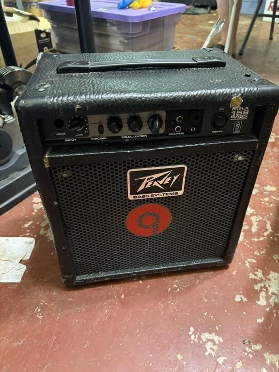 peavy  amplifier max 158 bass amplification