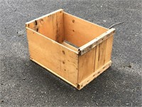 OLD WOOD CRATE / BOX