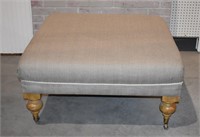 LARGE SQUARE PENNSYLVANIA HOUSE OTTOMAN