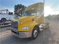 2017 Mack CXU613 Day Cab