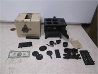 Old Mountain Mini Cast Iron Stove Set in Box