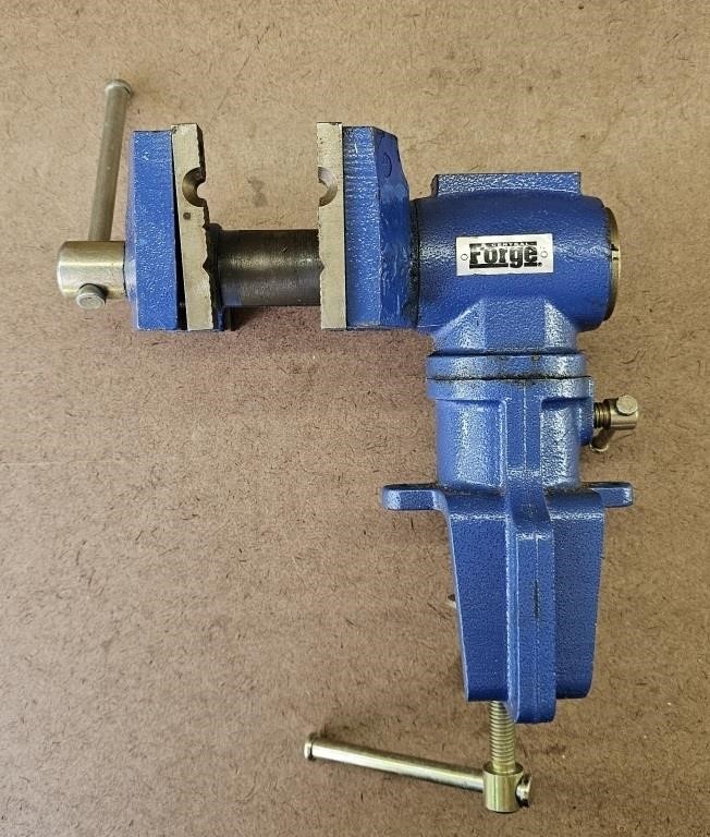Central Forge Table Swivel Vise
